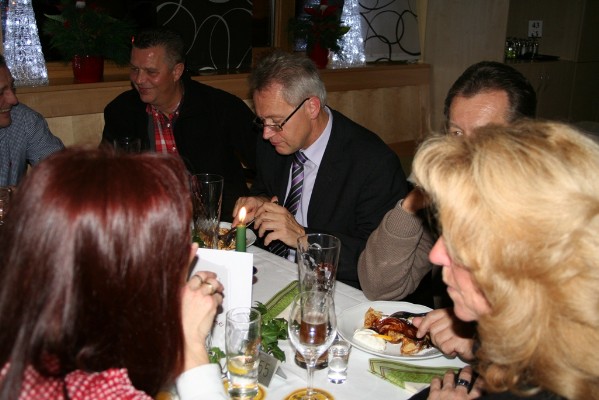Jahresabschlussfeier_2011_19.JPG