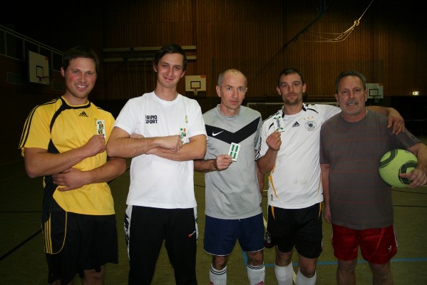 RS-Pokal_2012_03_Gras-Mannschaft.JPG
